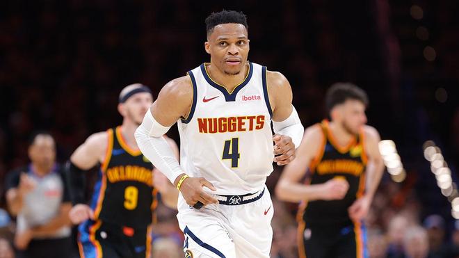 替补球员担 替补球员担