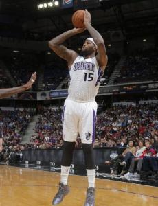 曾与球队产 曾与球队产